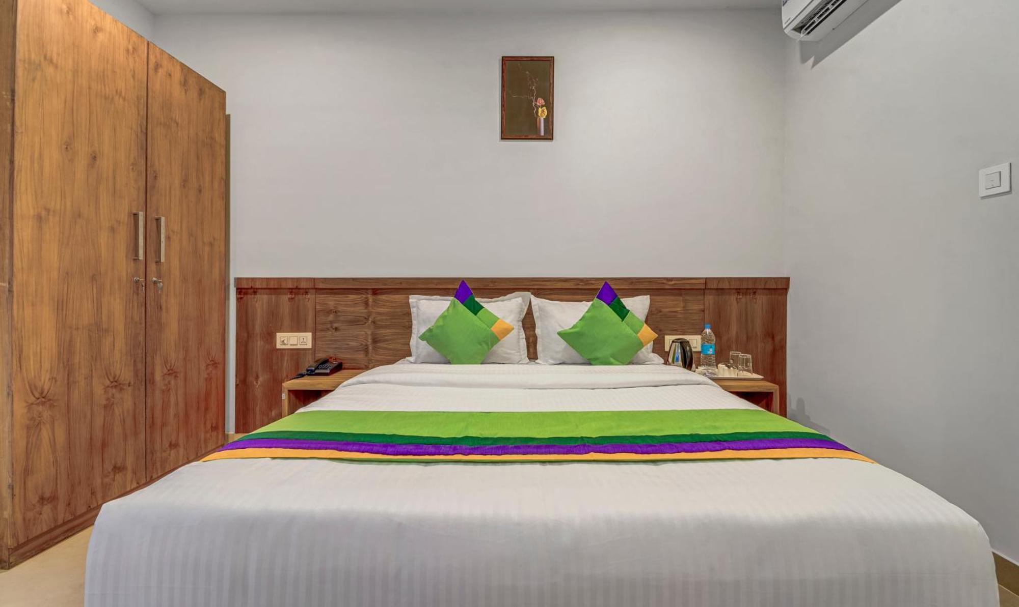 Treebo Regalia Inn Civil Station Kalpetta Bagian luar foto